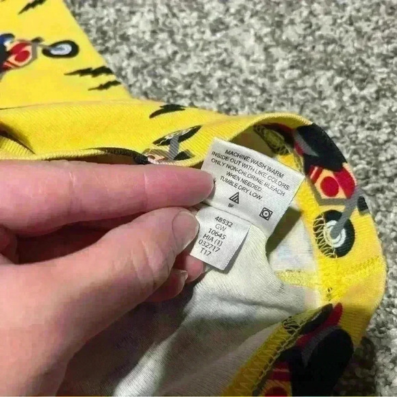 Hanna Andersson Bolt Motorcycle Print Yellow Pajama Top Only  Sz 8 US 130cm Note - Picture 6 of 10